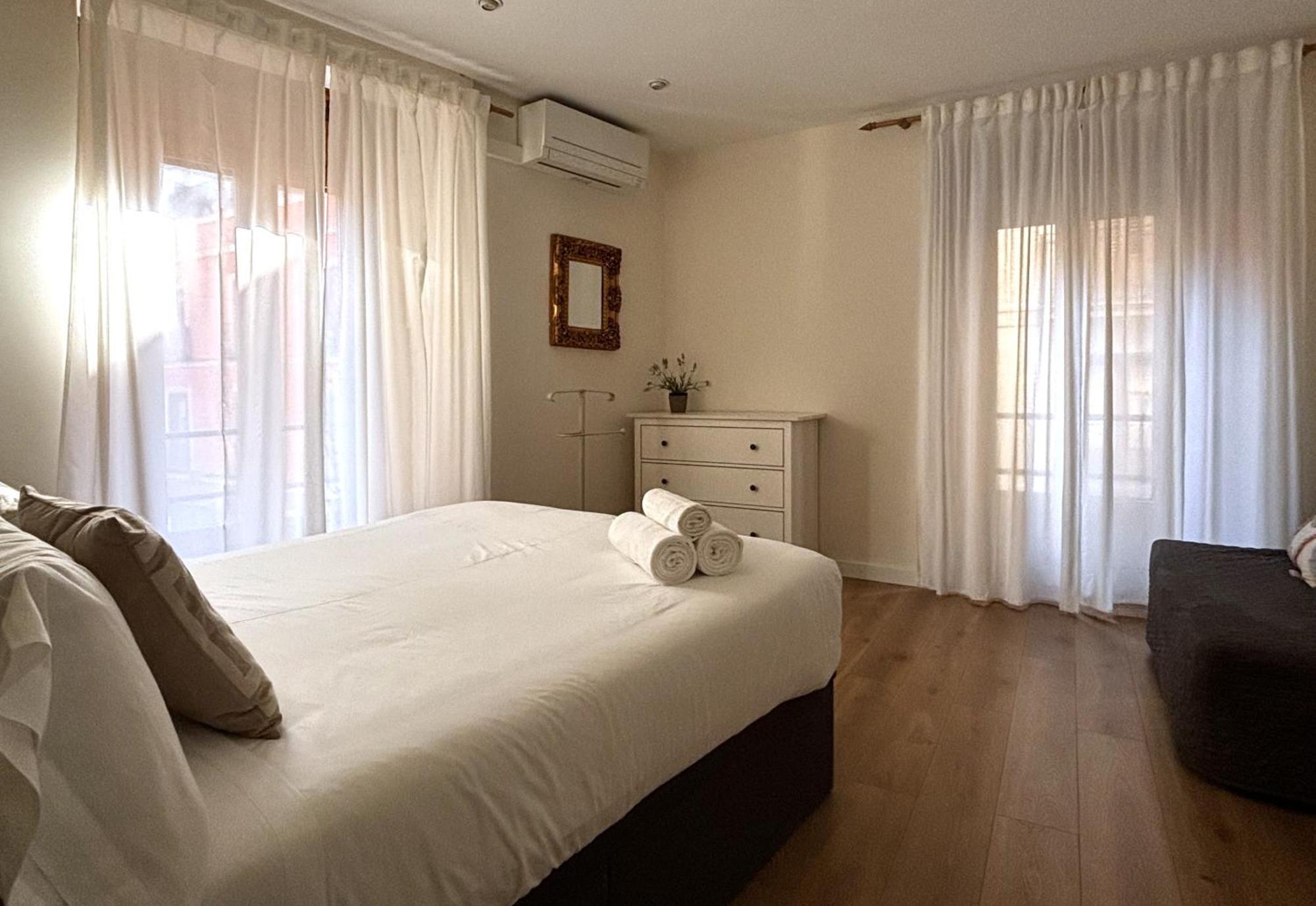 Gran Via Chueca Apartamentos Noxi Madrid Exterior photo